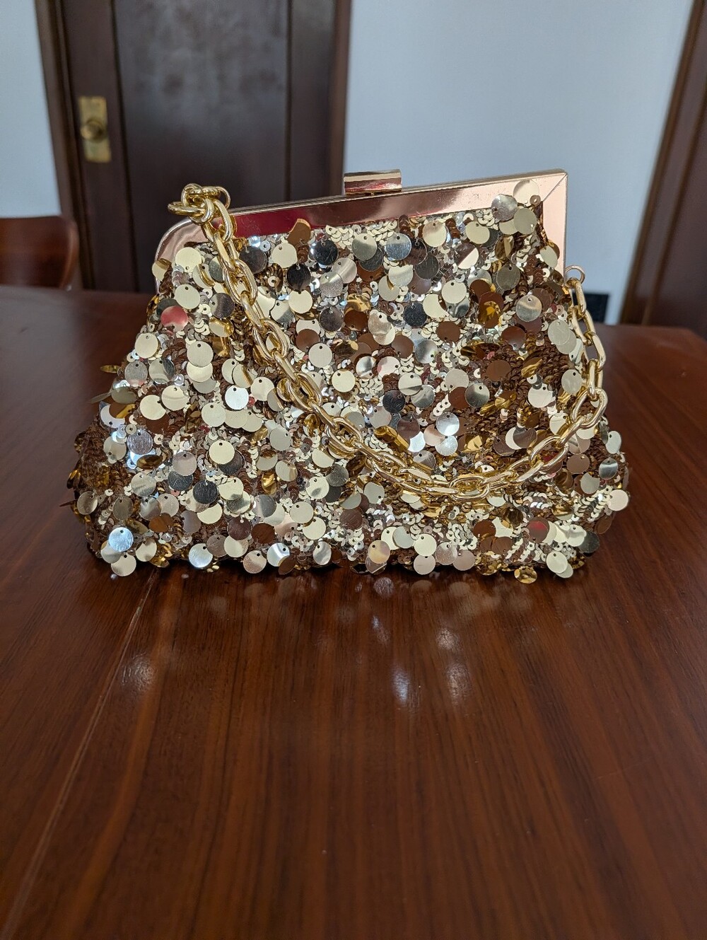 Gold Sequin Chain Clutch Bag Pre Owned No Brand
